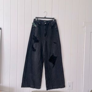 NWT Super High-Rise Wide Leg Black Jeans by WildFable - Size 6